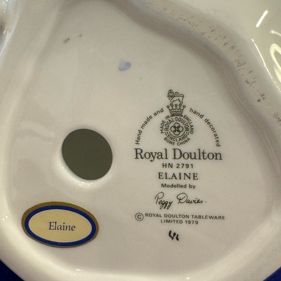 Royal Doulton figurine “Elaine”. Pretty Ladies fine bone china. - Picture 7 of 8